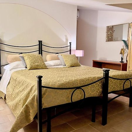 Sui Passi Di Francesco Otel Valfabbrica Dış mekan fotoğraf